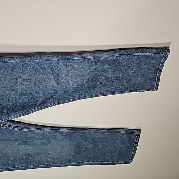 Levi's 514 36x30 straight leg jeans - Picture 3 of 8